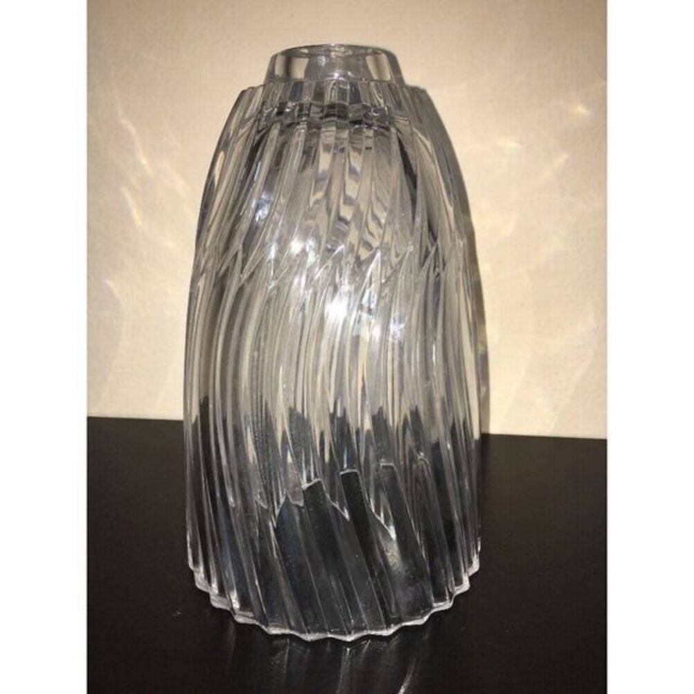 PENDANT CRYSTAL SHADE, HEAVY, MINT CONDITION, BEUTIFUL SOUND
